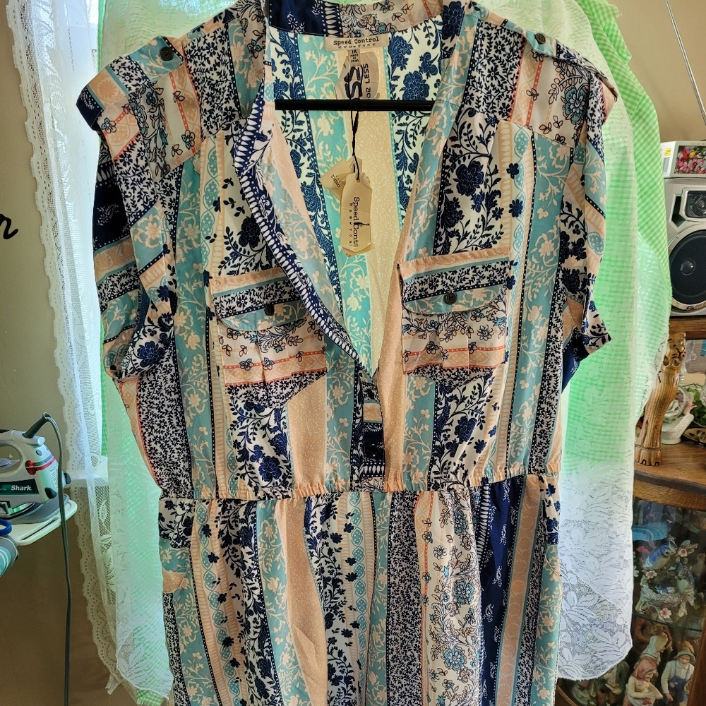 (2747) Speed Control, Dress. Size 1X, Floral patterns NWT